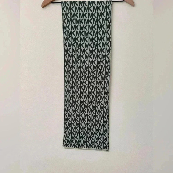 Michael Kors Gray Signature Soft‎ Wool Scarf - Picture 1 of 6